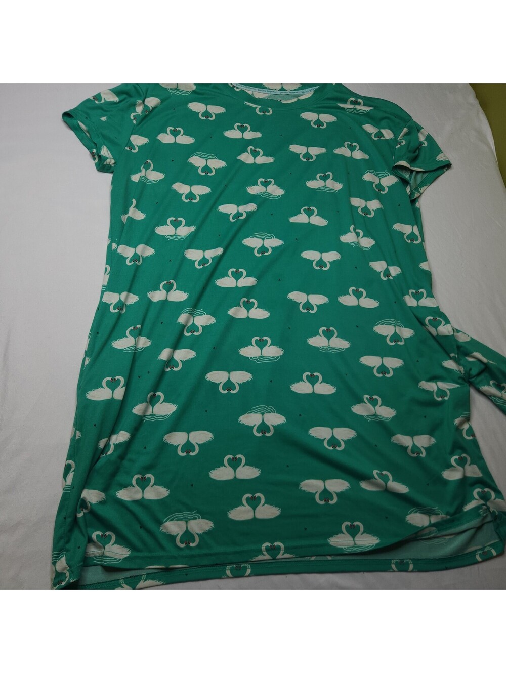 JoYSPUN green swan print short sleeve